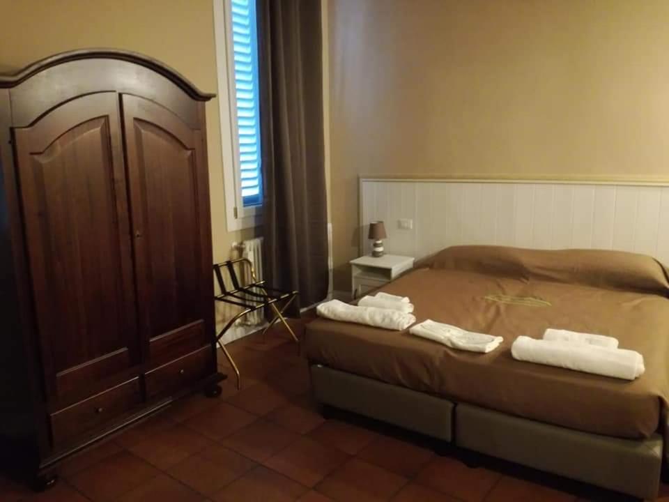 San Petronio Room And Suite Rooms - By Bolognacentro Luxuryh Cameră foto