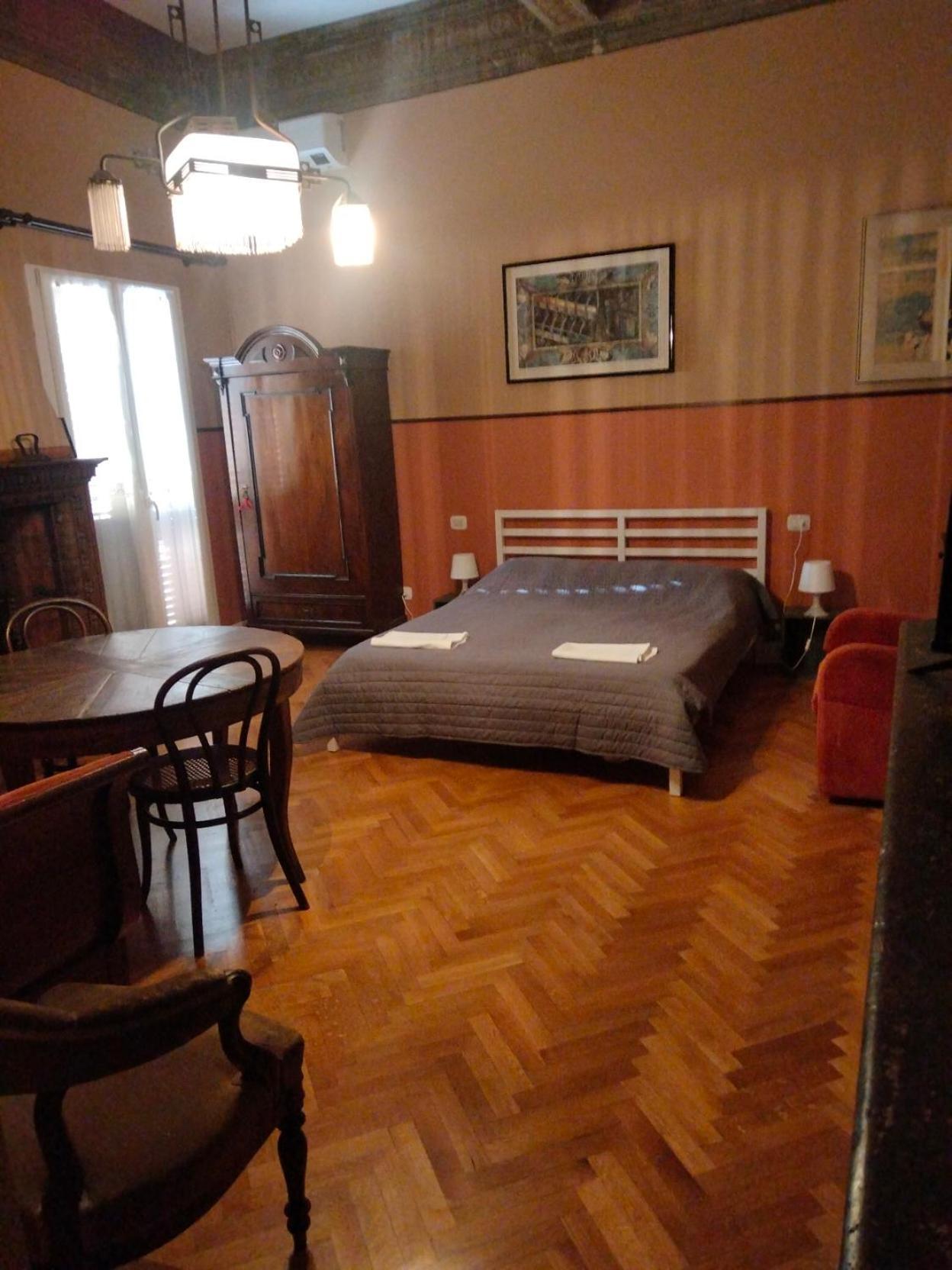 San Petronio Room And Suite Rooms - By Bolognacentro Luxuryh Exterior foto